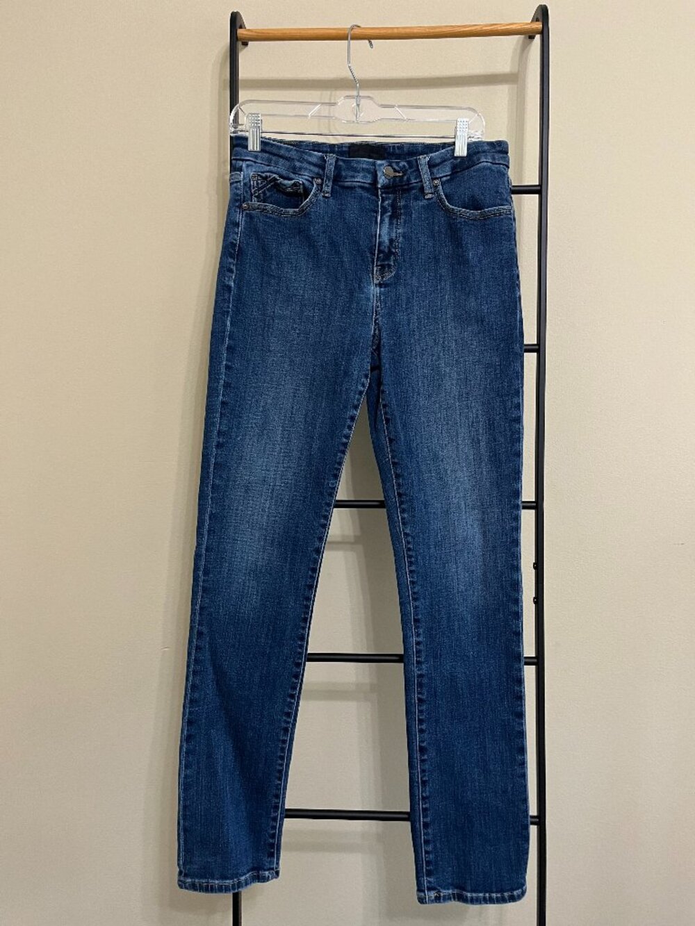 Buckle Black Straight Leg Blue Jeans Size 30x32 Classic